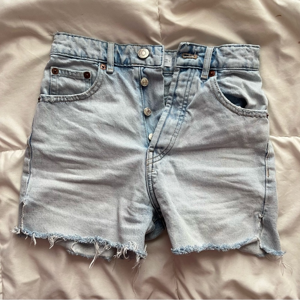 zara light wash high waisted shorts